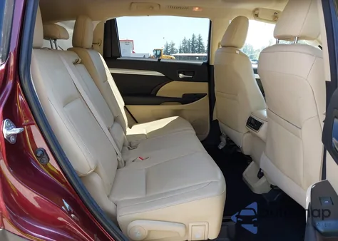 2015 Toyota Highlander Xle V6 z USA, uszkodzony, nr VIN 5TDJKRFHXFS187477